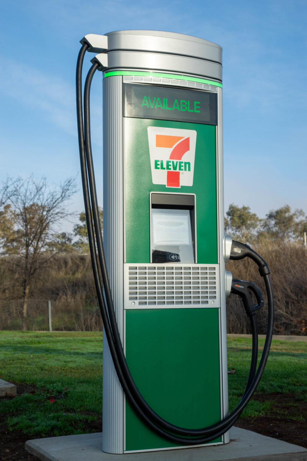 7Eleven to Install 500 Electric Vehicle Ports by End of 2022