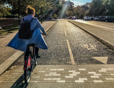 UK Transport Minister Dismisses Legalising Helmets for Cyclists