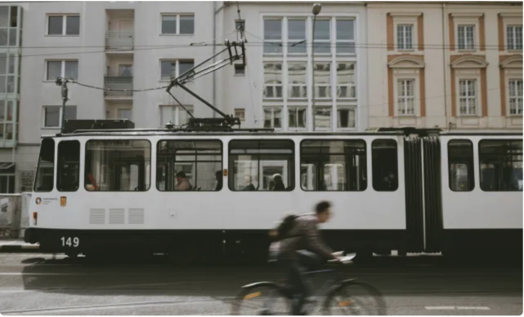 Building a resilient urban transport system with MaaS