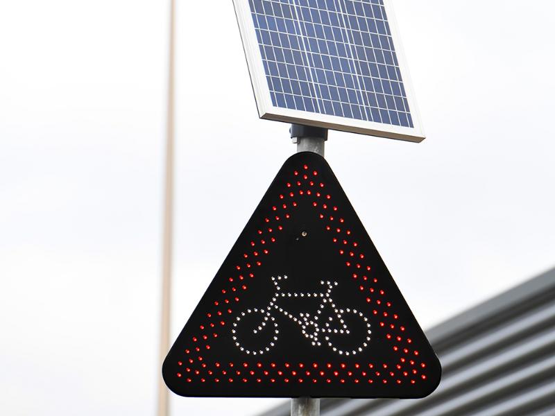 Cycle-Activated Signs