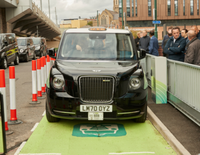 Nottingham Trials UK’s First Wireless Taxi Charging Rank