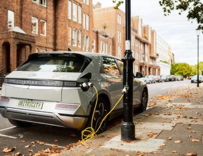 Shell Subsidiary ubitricity to Install 300 EV Charging Points in Liverpool’s Lampposts