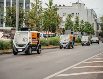 Lithuania: Clevon and LastMile Deploy Fleet of Autonomous Robot Carriers