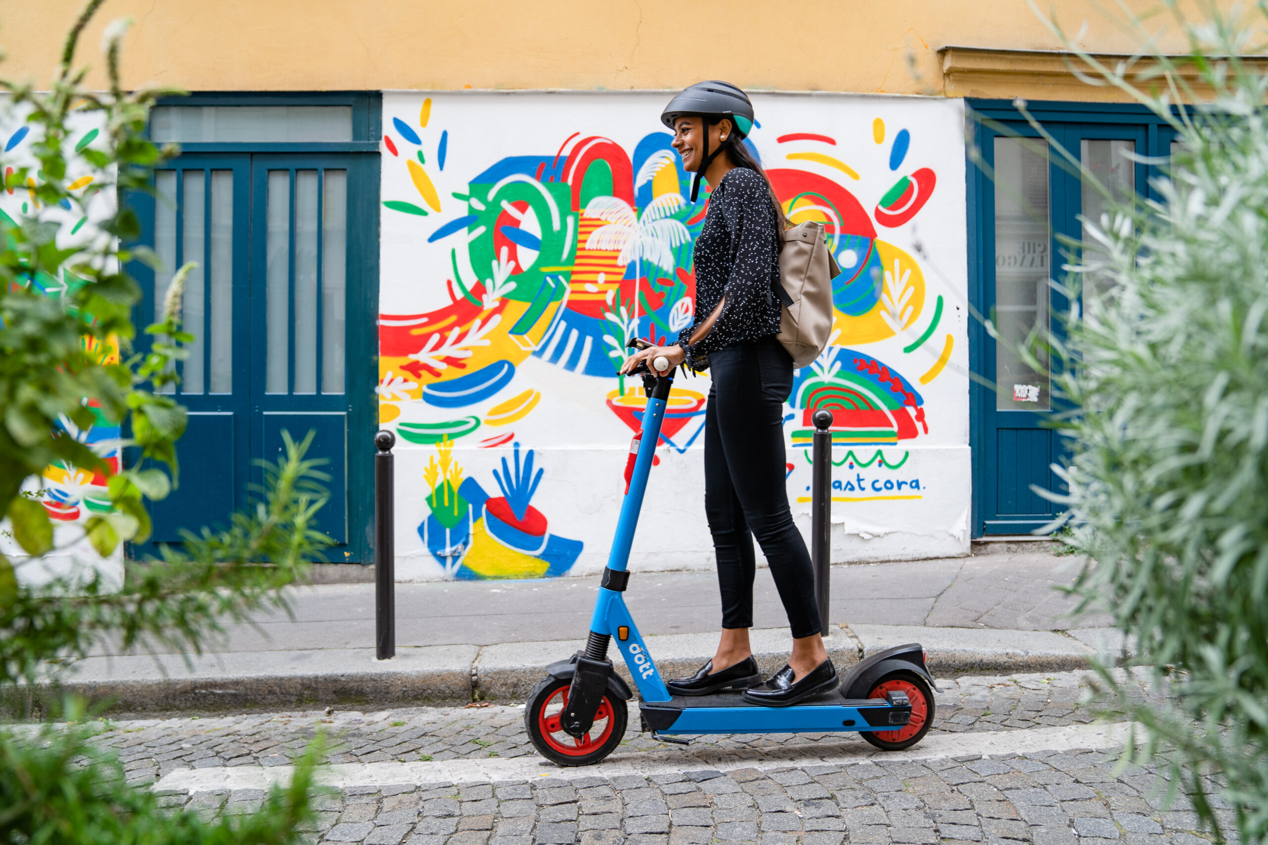 Pavement riding occurred on a very small minority of overall e-scooter use